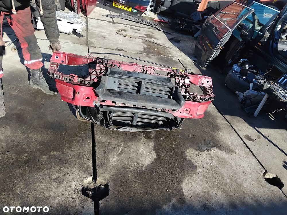 Pas przod wzmocnienie z chłodnicami Ford Fokus mk3 1.6tdci - 1