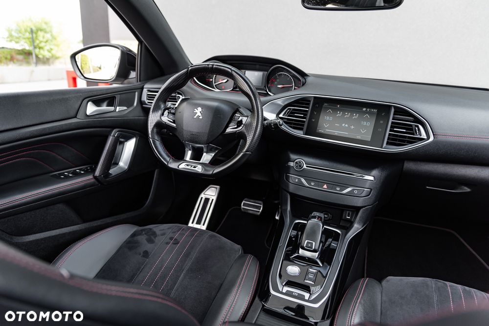 Peugeot 308 BlueHDi 180 EAT6 GT - 23