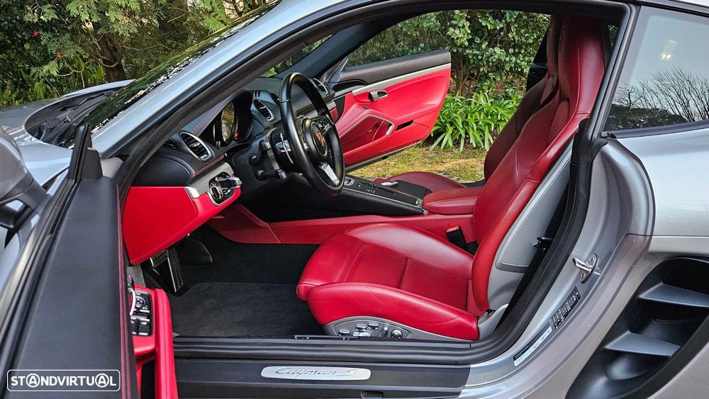 Porsche 718 Cayman 2.5 S PDK - 12