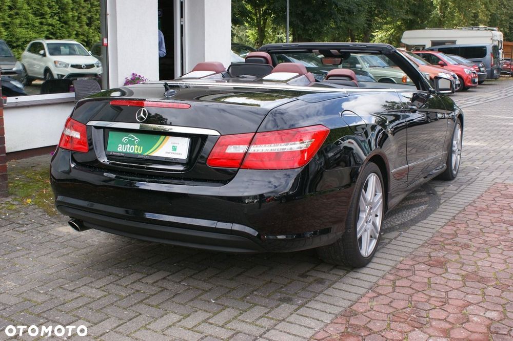 Mercedes-Benz Klasa E - 27