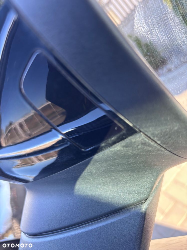 Volkswagen Passat Variant 2.0 TDI SCR 4Motion DSG Elegance - 21