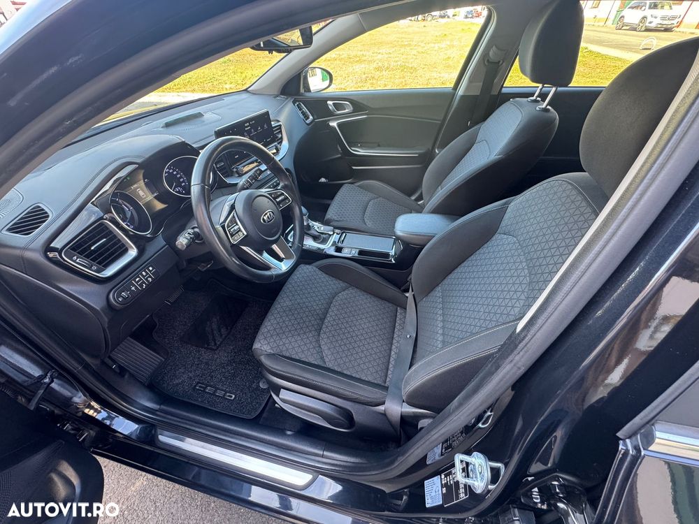 Kia Ceed - 13