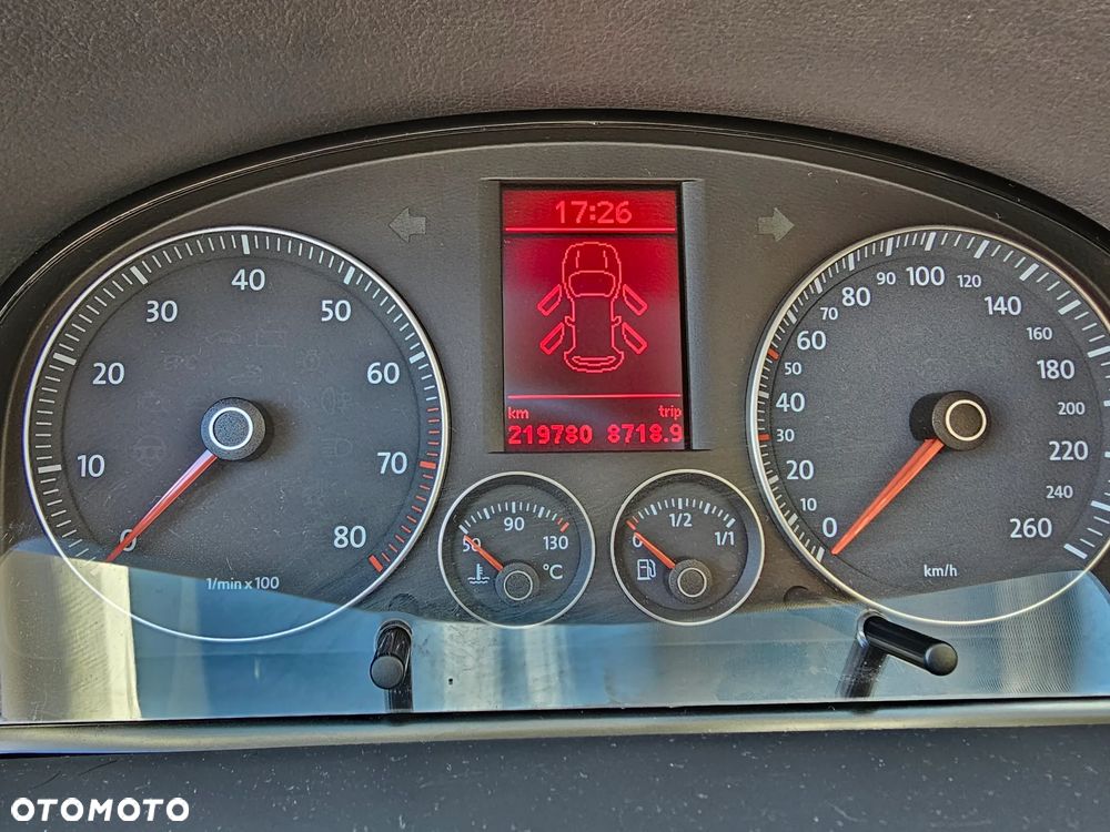 Volkswagen Touran 1.4 TSI Trendline - 14
