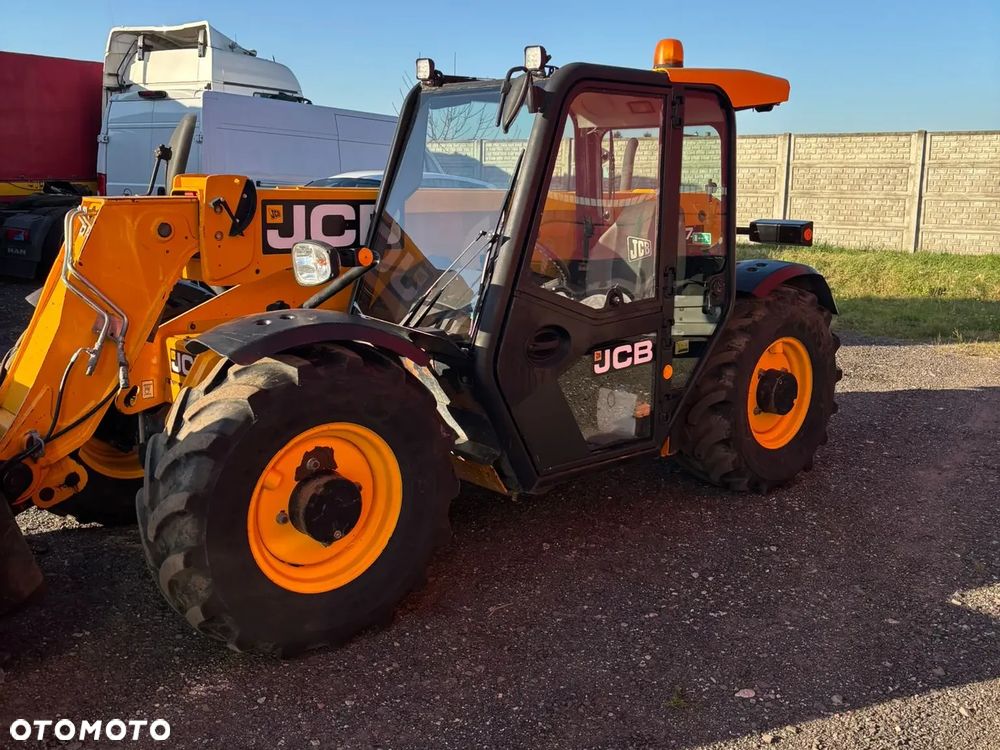 JCB 527-58 Agri Turbo - 6