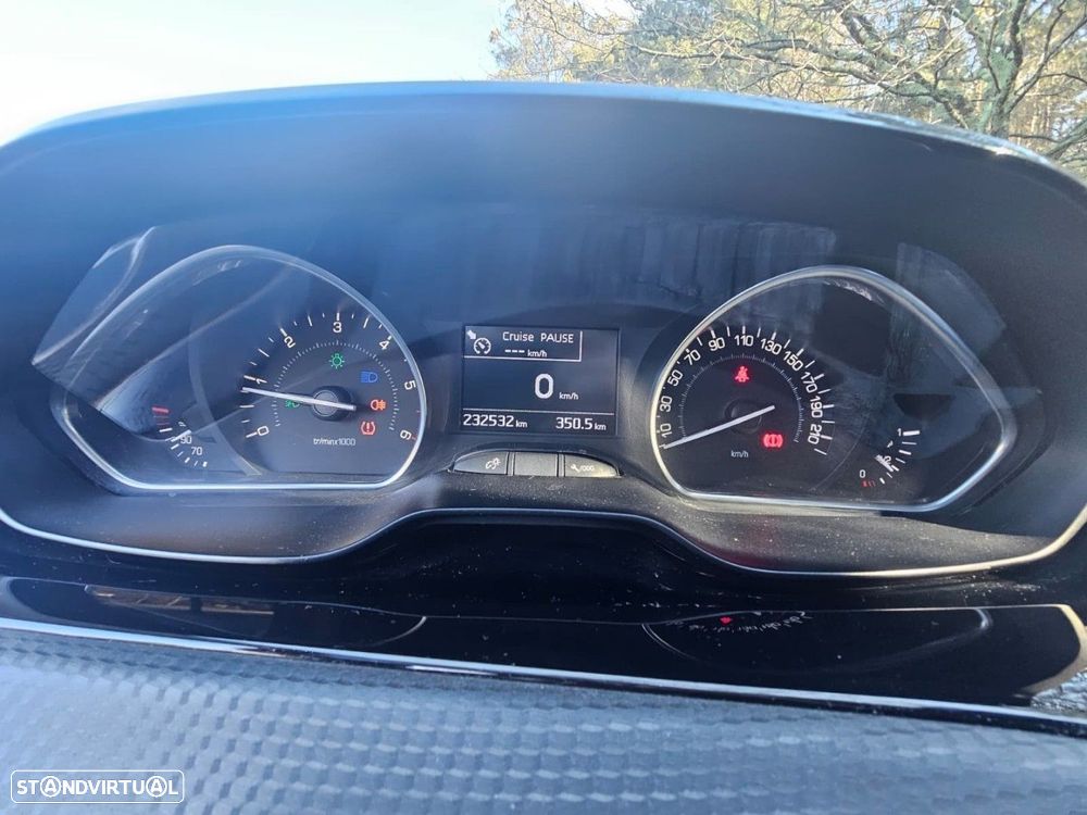 Peugeot 208 Blue-HDi 100 Stop&Start Allure - 10