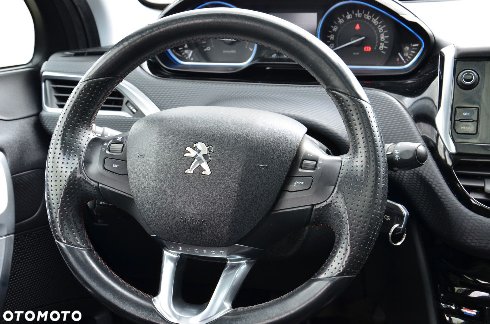 Peugeot 2008 - 13