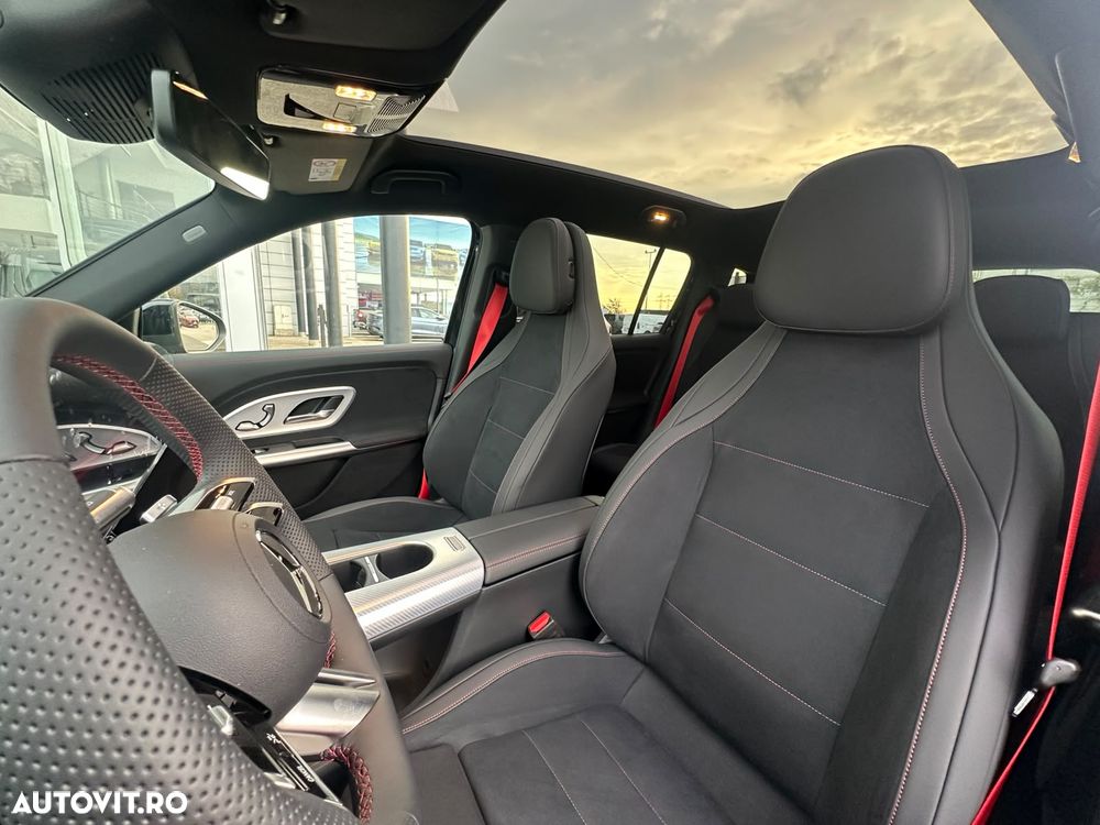 Mercedes-Benz GLB - 15