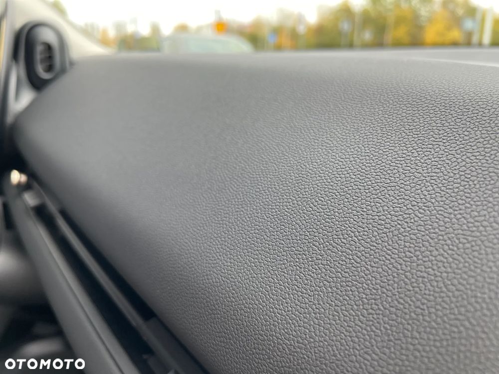 MINI Aceman E 42.5kWh Linia Essential - 13