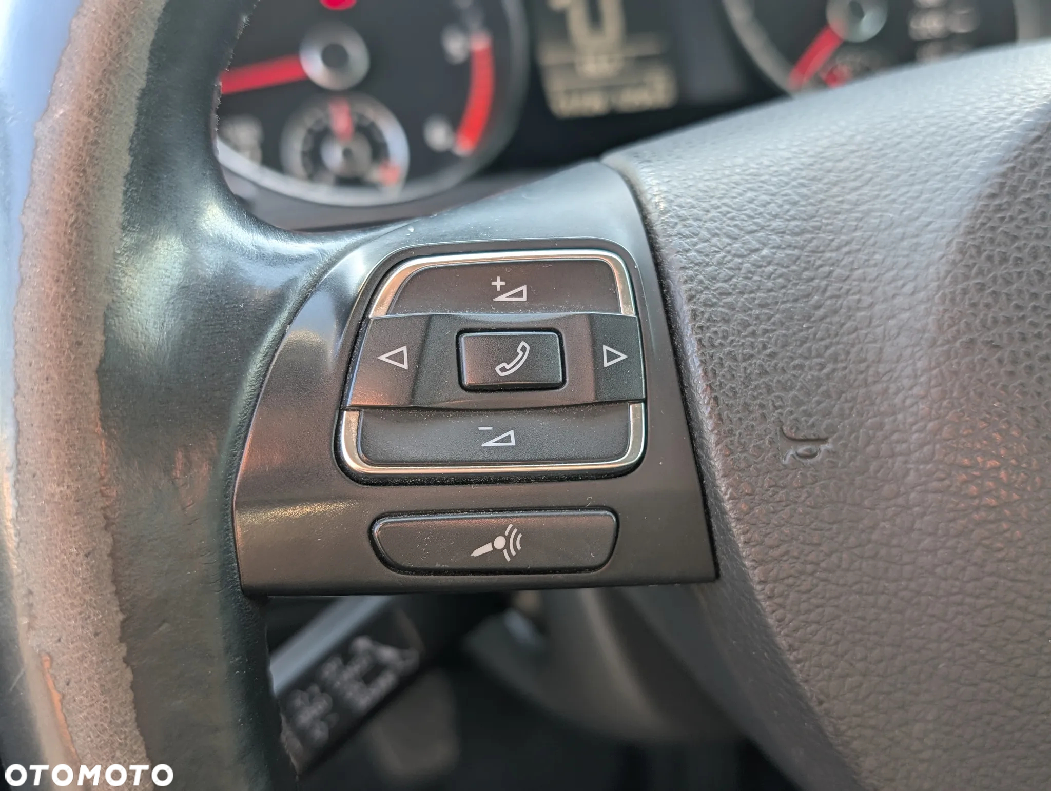 Volkswagen Passat 1.6 TDI Comfortline - 15