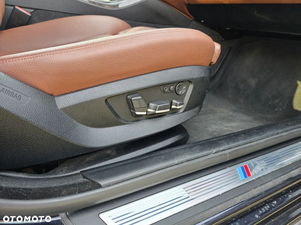 BMW Seria 5 535i xDrive - 17