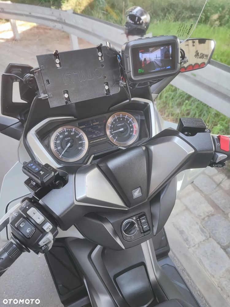 Honda NSS - 18