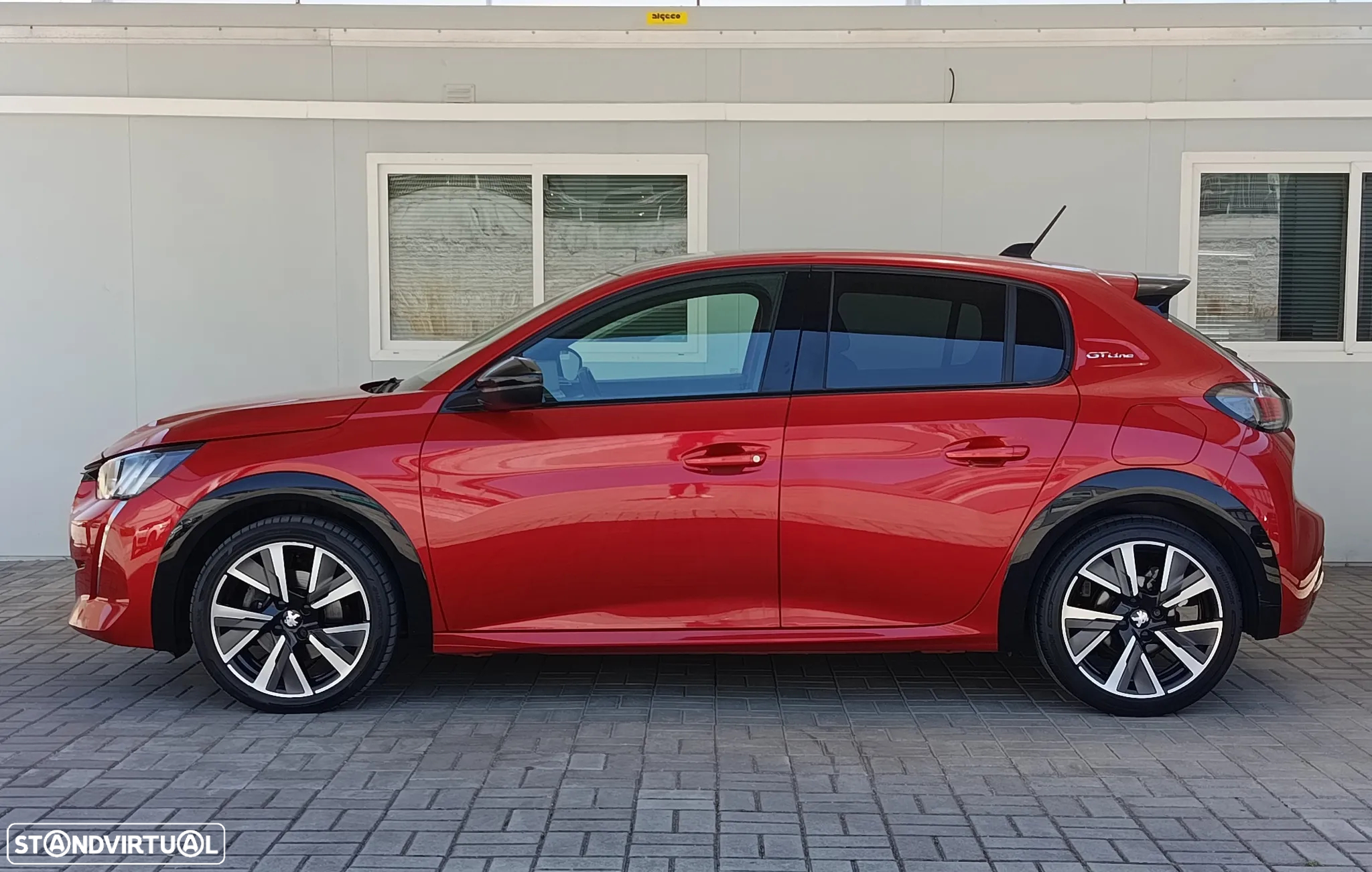 Peugeot 208 1.2 PureTech GT Line EAT8 - 24
