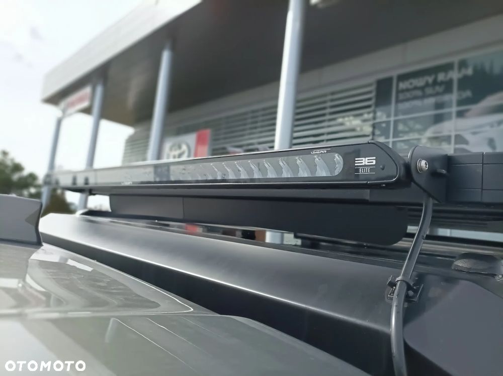 Toyota Hilux 2.8 D-4D mHEV Double Cab Invincible 4x4 - 17