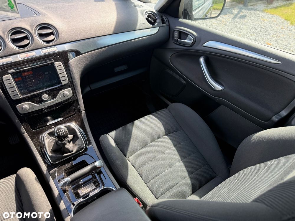 Ford S-Max 2.0 TDCi DPF Titanium X - 17