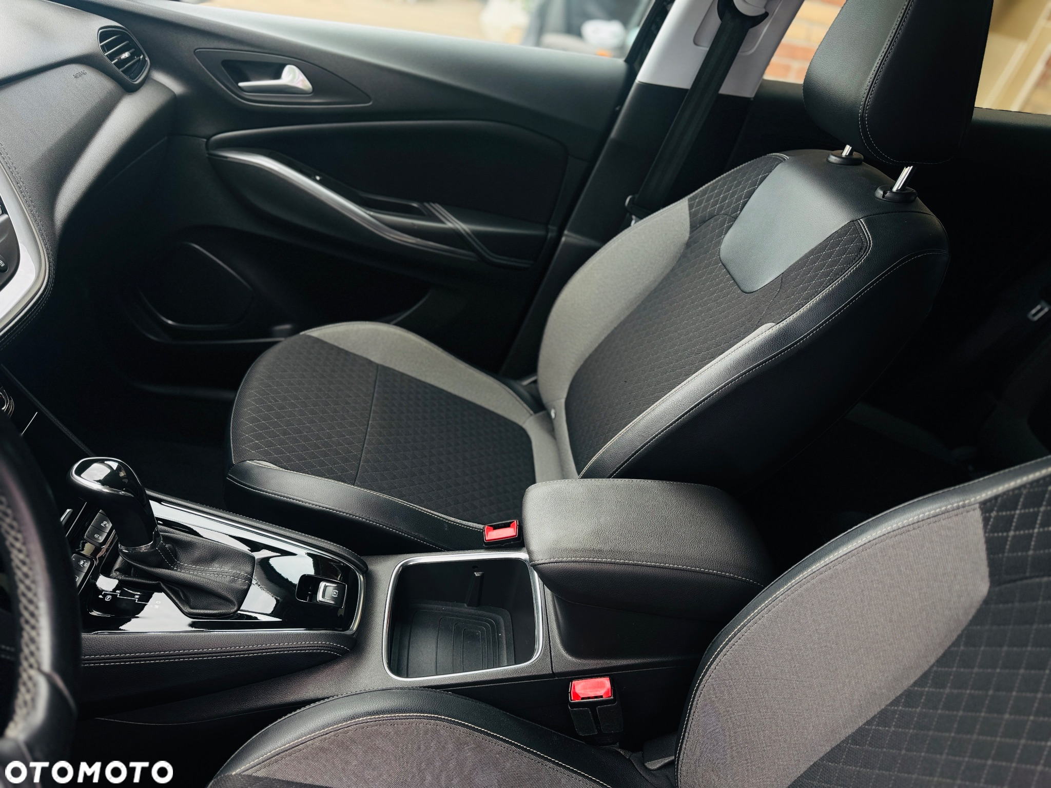 Opel Grandland X 1.6 D Start/Stop Automatik Business Edition - 8
