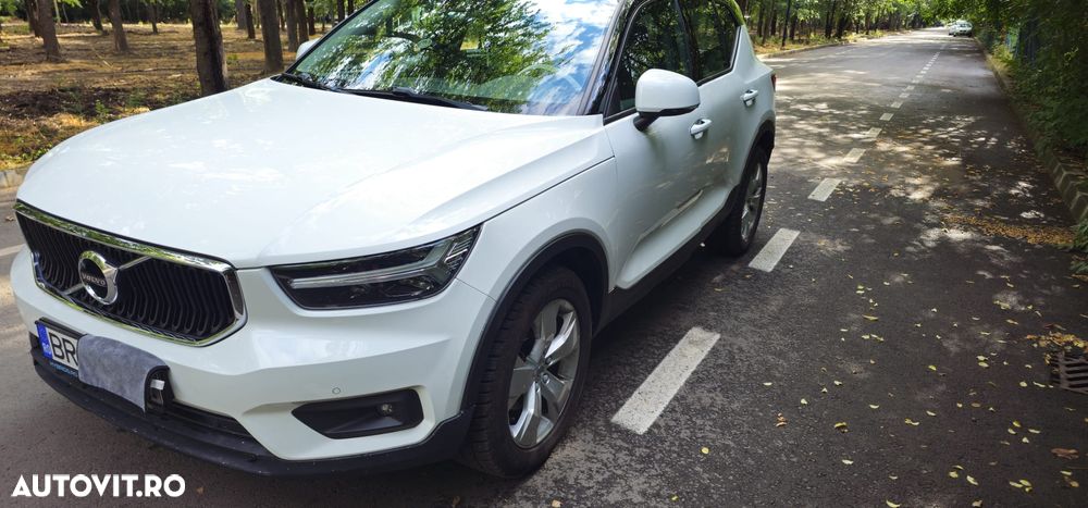 VOLVO XC40 2021