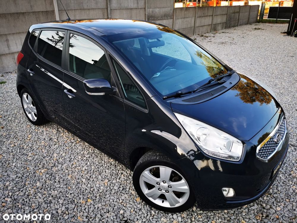 Kia Venga 1.4 CVVT Business Line - 24