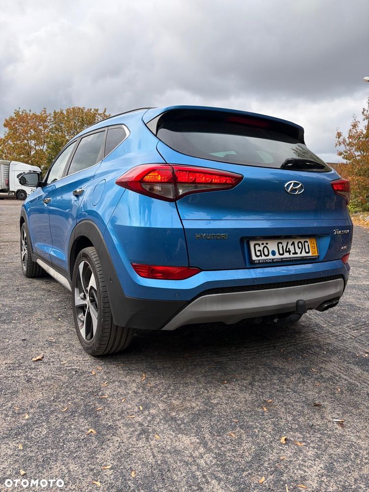 Hyundai Tucson 2.0 CRDI 4WD Automatik Premium - 20
