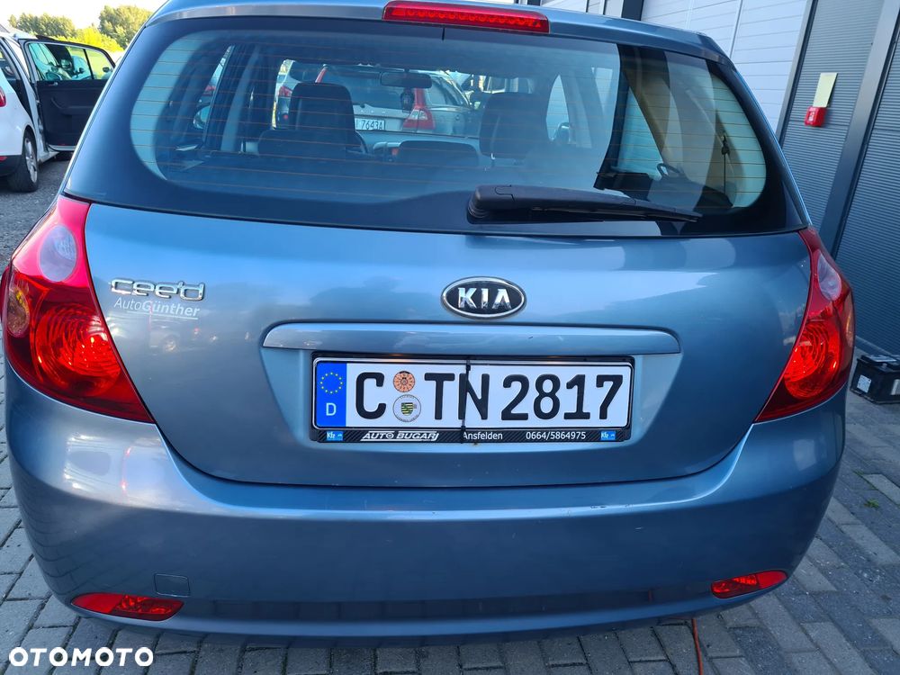 Kia Ceed 1.4 CVVT Attract - 18