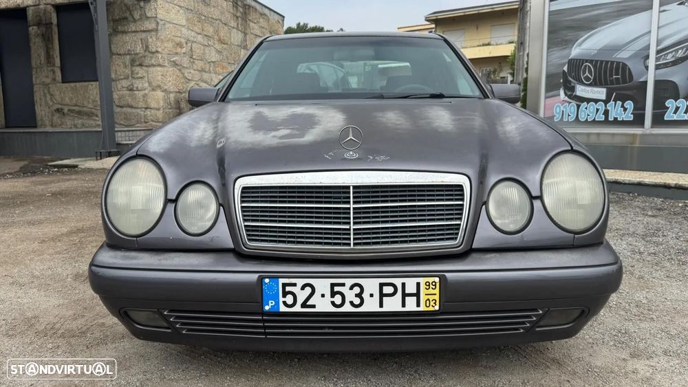Mercedes-Benz E 220 CDI Classic - 4