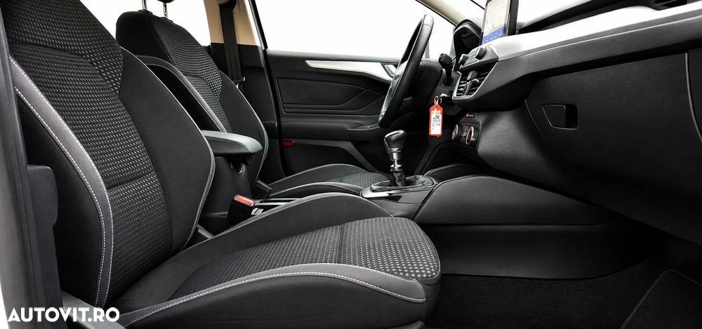 Ford Focus 1.5 EcoBlue Start-Stopp-System TITANIUM X - 10