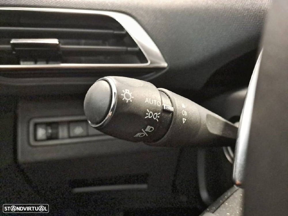 Peugeot 5008 1.5 BlueHDi Allure Pack EAT8 - 14