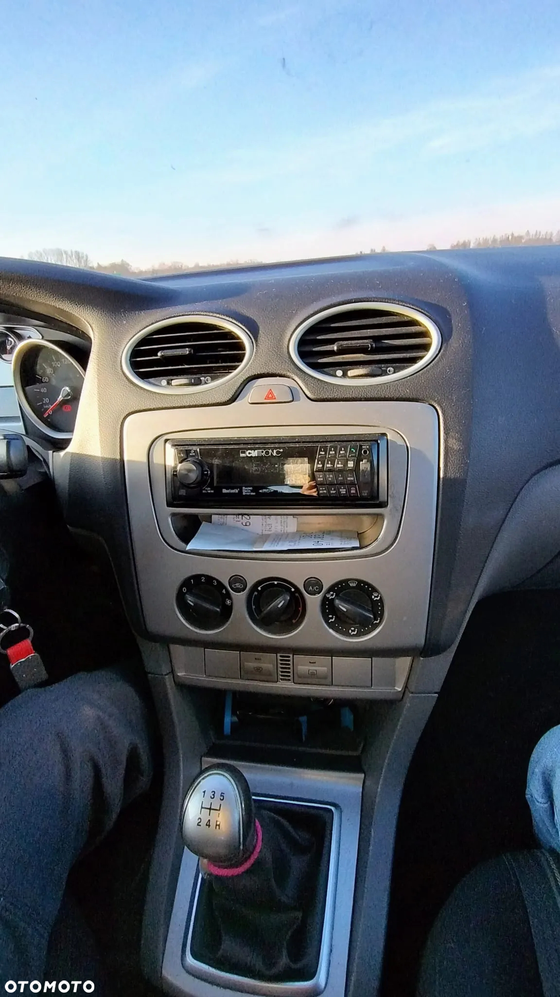 Ford Focus 1.6 16V Ambiente - 9