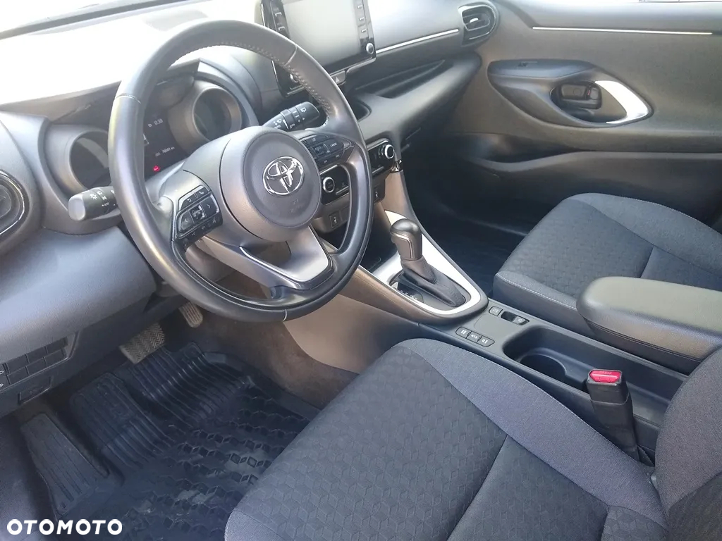 Toyota Yaris - 13