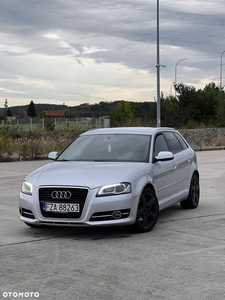 Audi A3 2.0 TDI DPF S line Sportpaket - 2