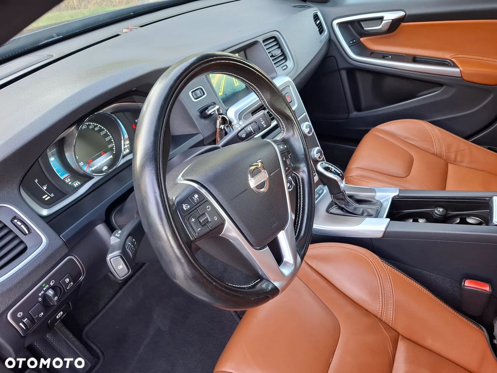 Volvo V60 - 2