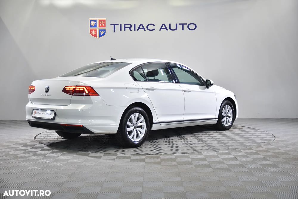 Volkswagen Passat - 6