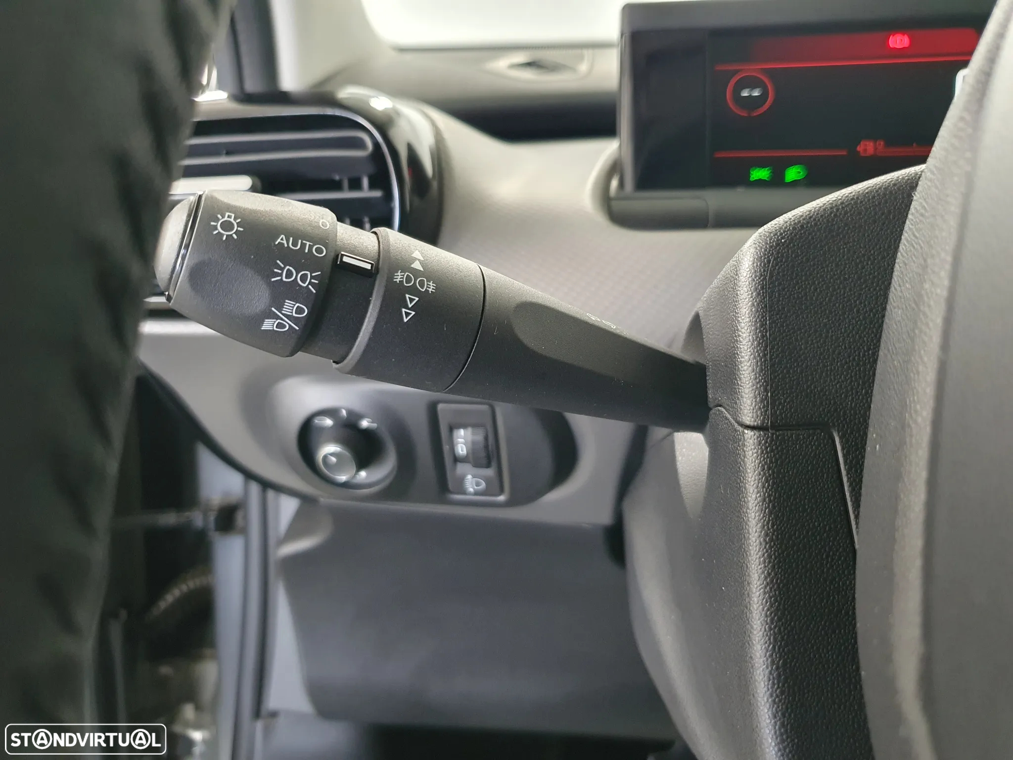 Citroën C4 Cactus 1.5 BlueHDi Shine Pack - 8
