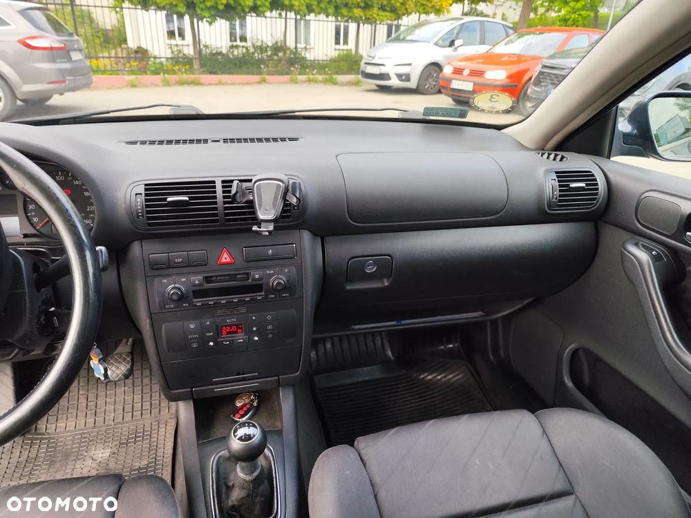 Audi A3 Sportback 1.9 TDI Ambiente - 12