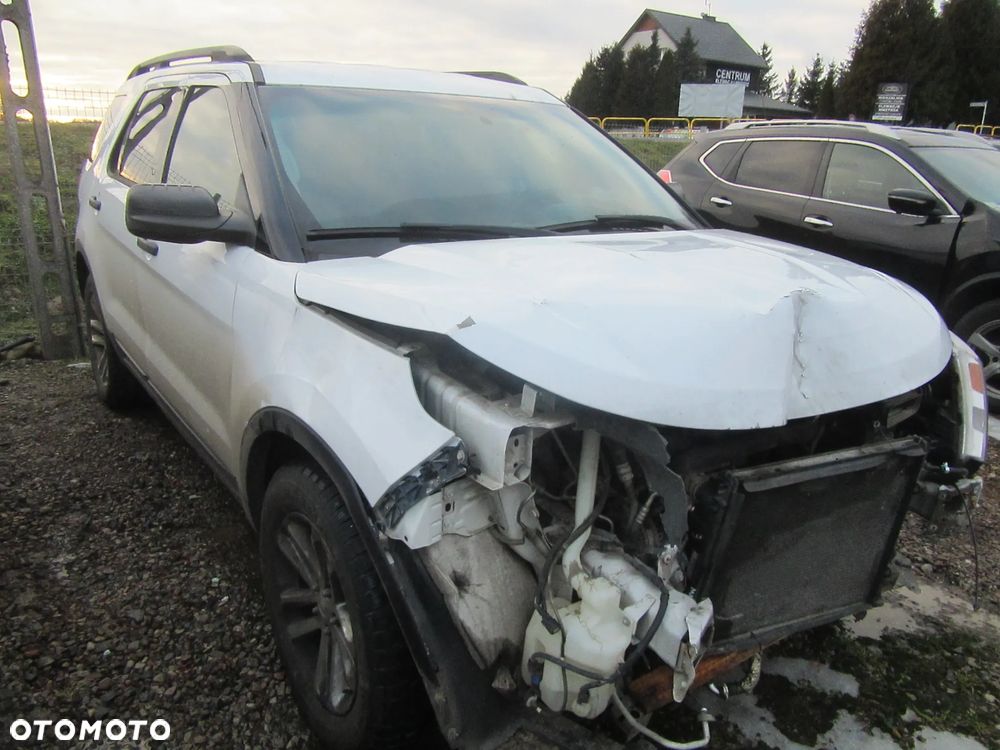 Ford Explorer V 2013 KLAPA BAGAŻNIKA - 3