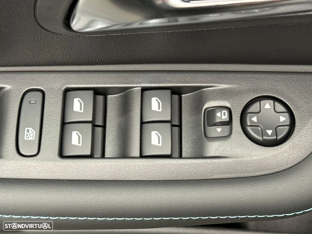 Peugeot 208 1.2 PureTech Allure EAT8 - 13