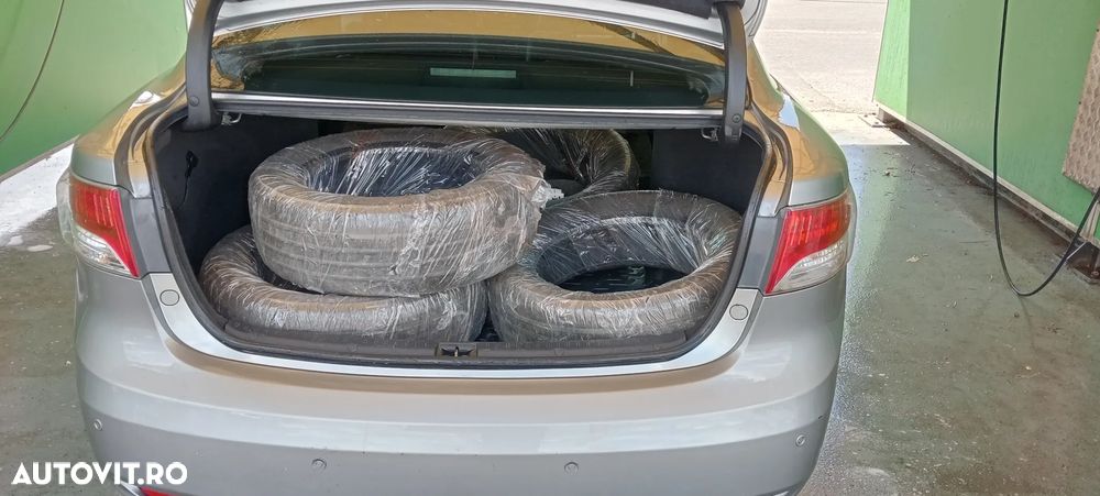 Toyota Avensis 2.0 D-4D Elegance - 11