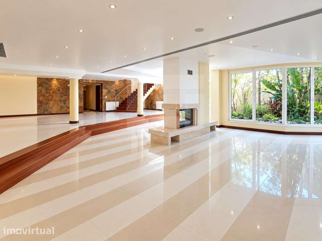 **MORADIA T6 COM 1.163 M², PISCINA E TERRENO DE 4.857 M² - BELAS, S... - Grande imagem: 3/21