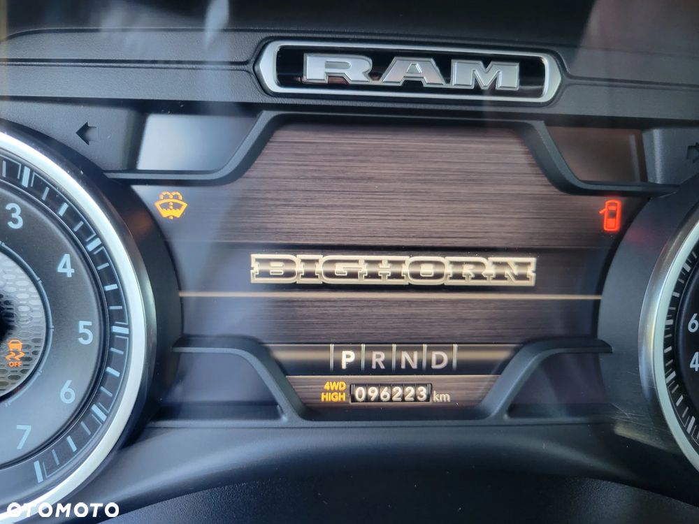 RAM 1500 Crew Cab Shortbed Bighorn - 21