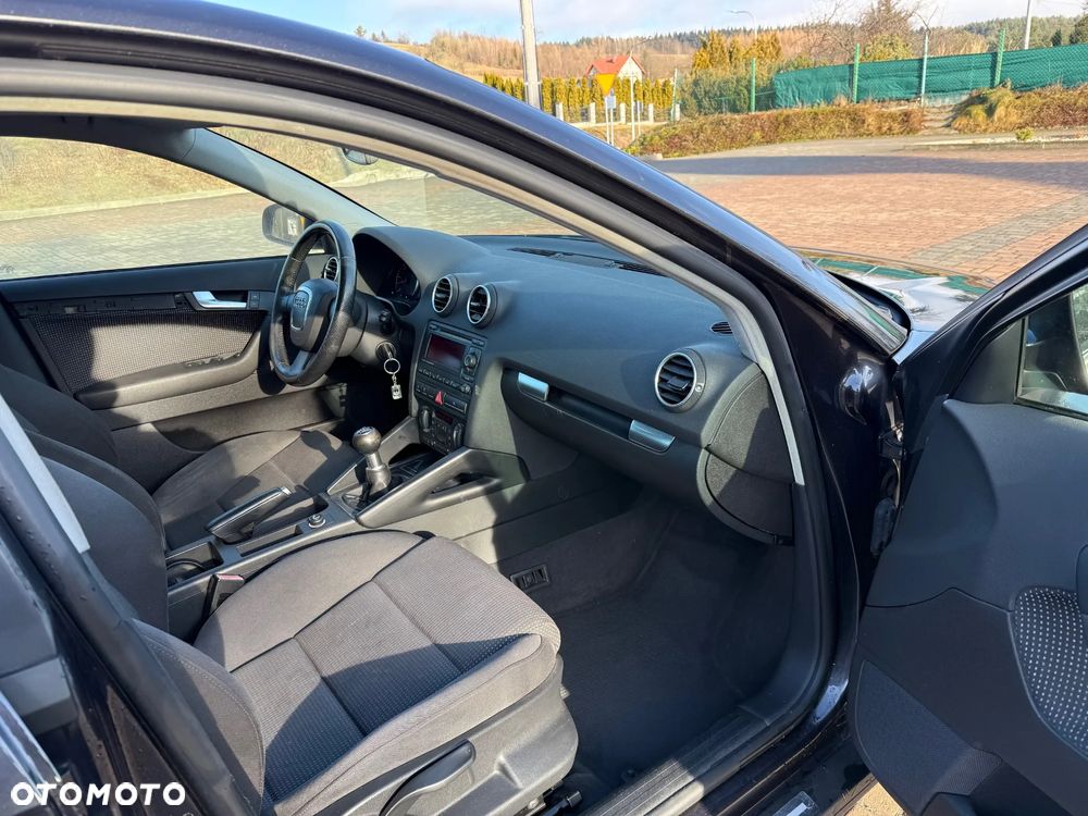 Audi A3 Sportback 2.0 TDI DPF Attraction - 9