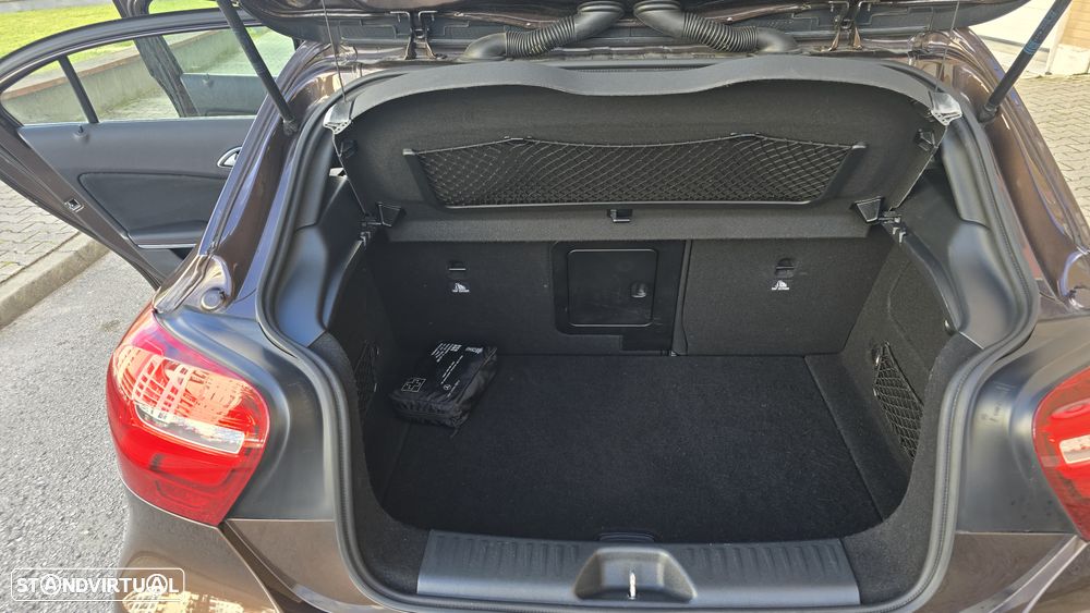 Mercedes-Benz A 180 CDI 7G-DCT AMG Line - 23