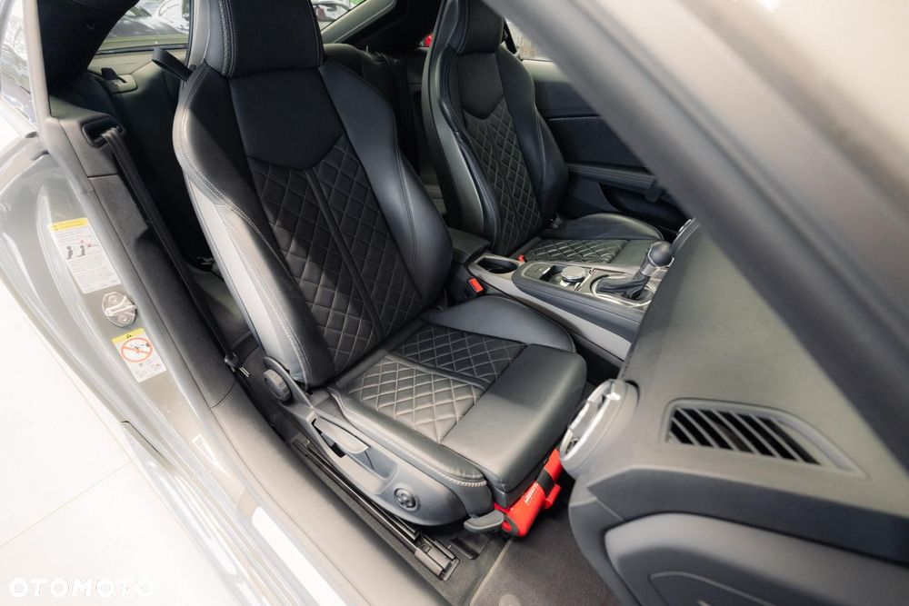 Audi TT Coupé - 16