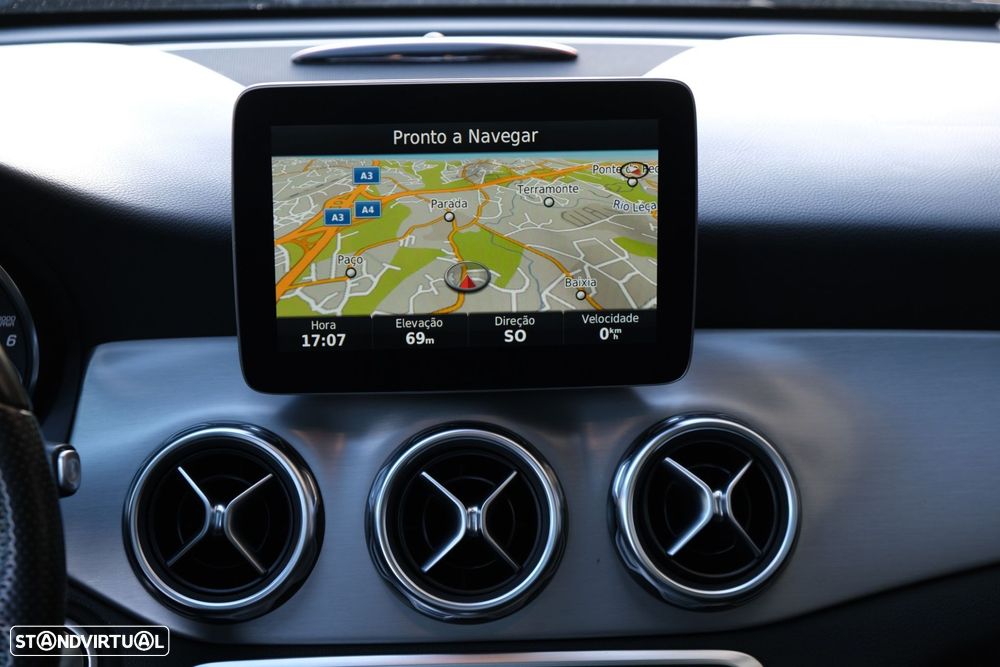 Mercedes-Benz GLA 220 d AMG Line 4-Matic - 11