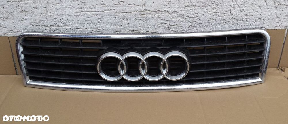 Atrapa Grill Gril znaczek Audi A4 B6 2000- małysz - 1
