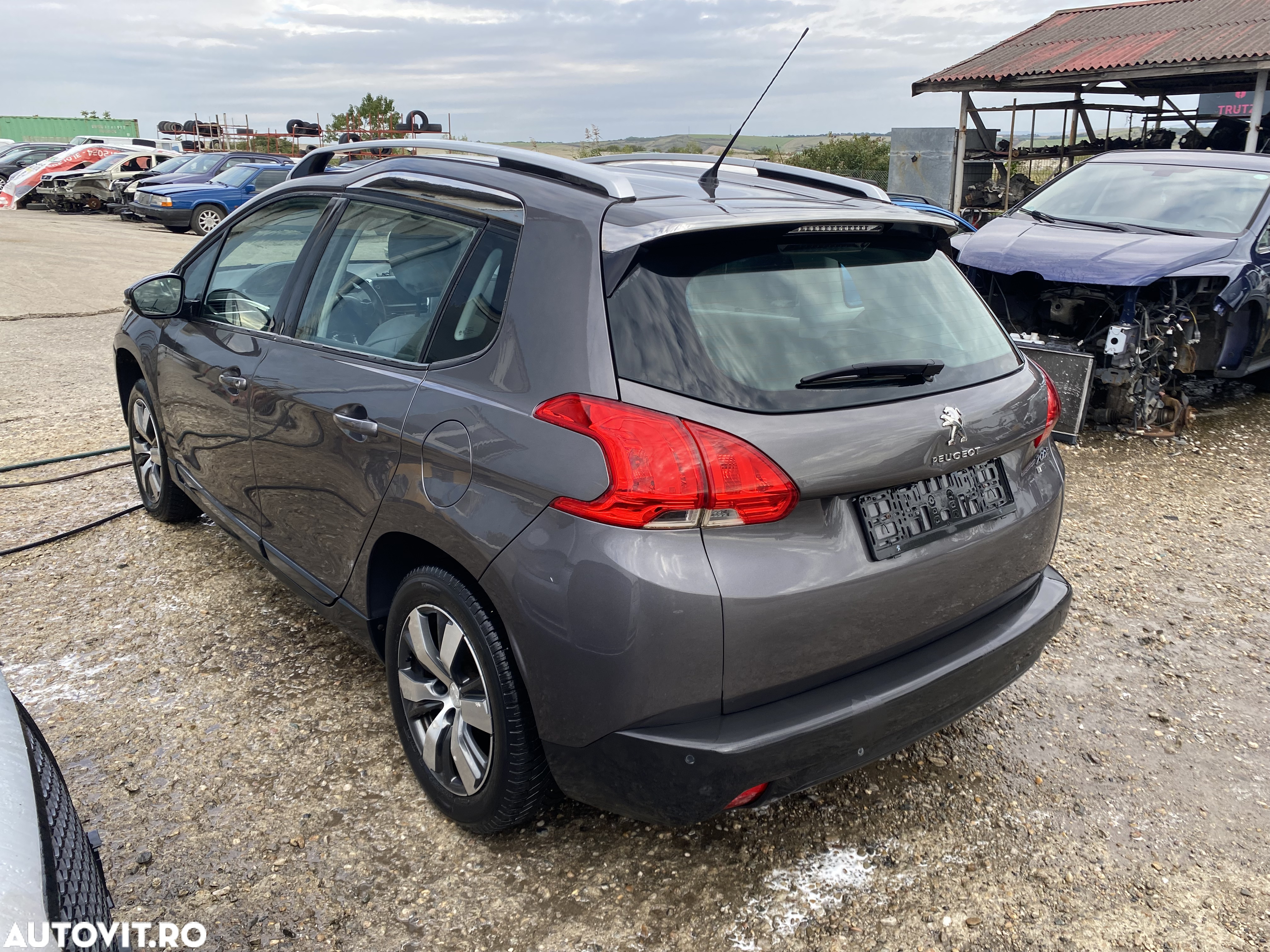 Dezmembrez piese Peugeot Pejo 2008 - 6
