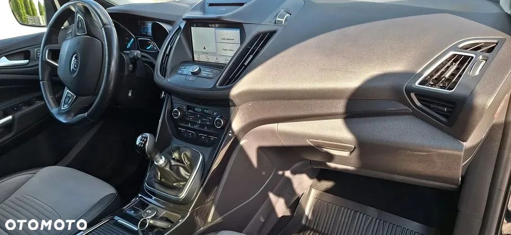 Ford Kuga 2.0 TDCi 4WD Titanium - 18