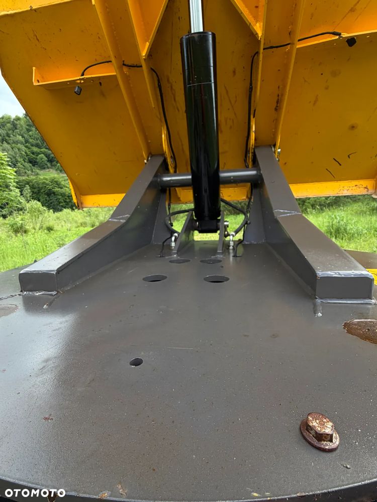 Terex Mecalac TA6s Wozidło Budowlane rolnicze wózek z Obrotową Kolebą. 6ton ładowność. 4x4. Silnik Perkins 80KM 4 cylindry. 1300 mtg. 2020 rok. Kamera z wielkim Ekranem! Jazda Rewers 3prędkości. Maszyna jak Nowa z Norweskiego Gospodarstwa! Ani deka luzów i wycieków! Hydrostatic. Pełny Oryginał. Hamulce brzytwa. Serwisy w DEKRA aktualne. Maszyna Woziła lekkie ładunki. Praktycznie zerowe zużycie. Wielka Okazja. Wszystko w pełnym Oryginale. Opony Oryginał. System fabryczny do oświetlenia! - 23