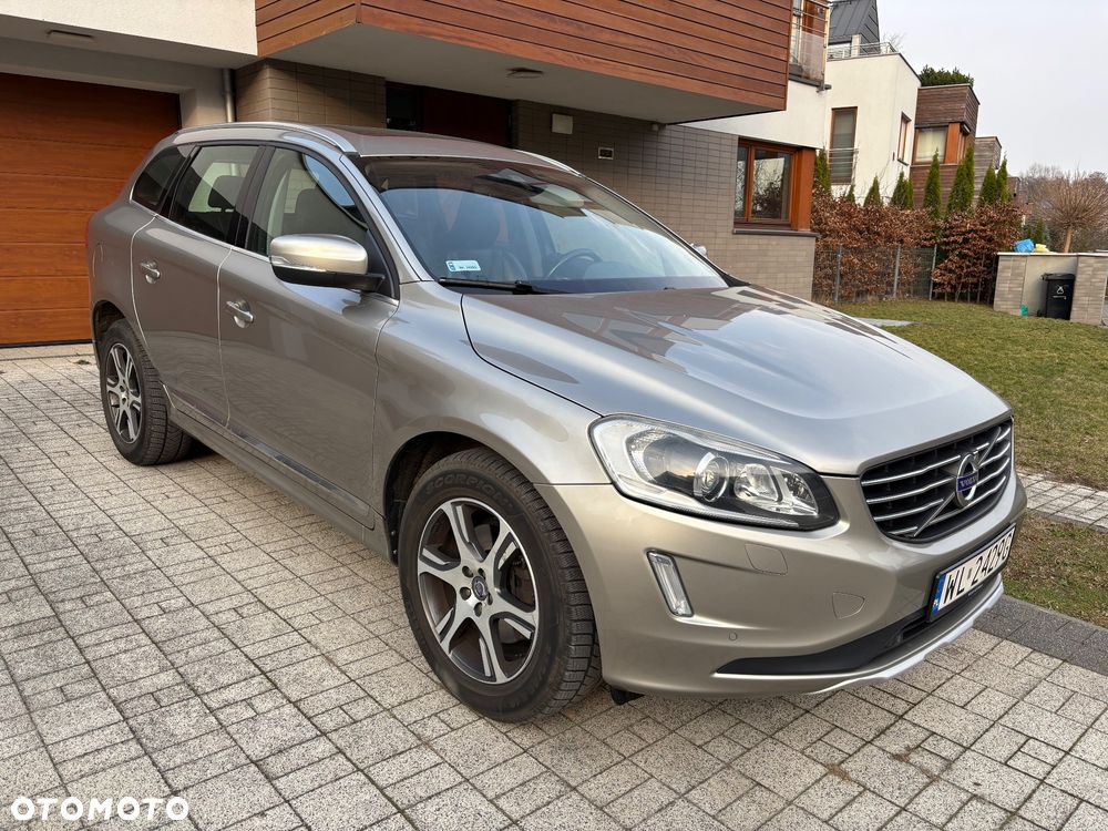 Volvo XC 60 D5 AWD Summum - 2