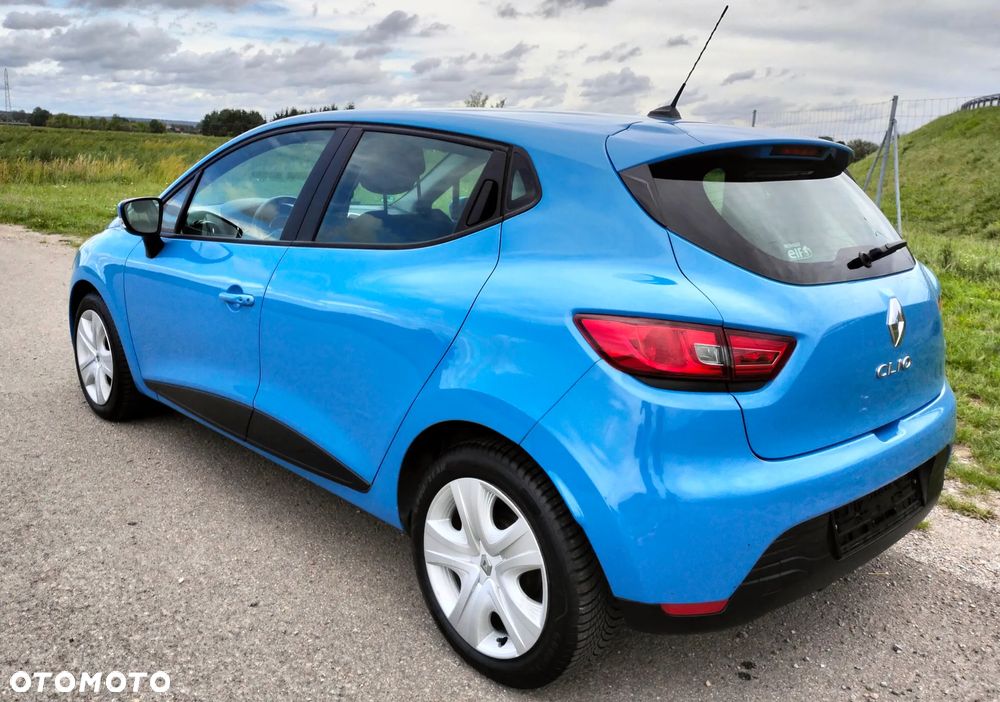 Renault Clio 1.2 16V Exception - 10