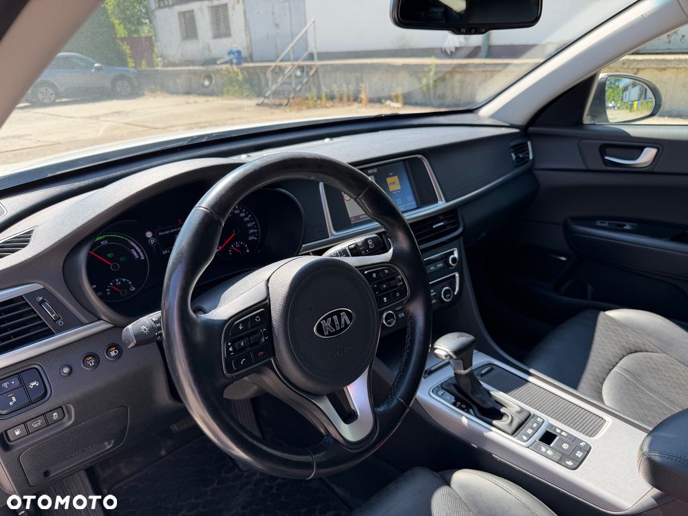 Kia Optima Plug-in Hybrid - 13
