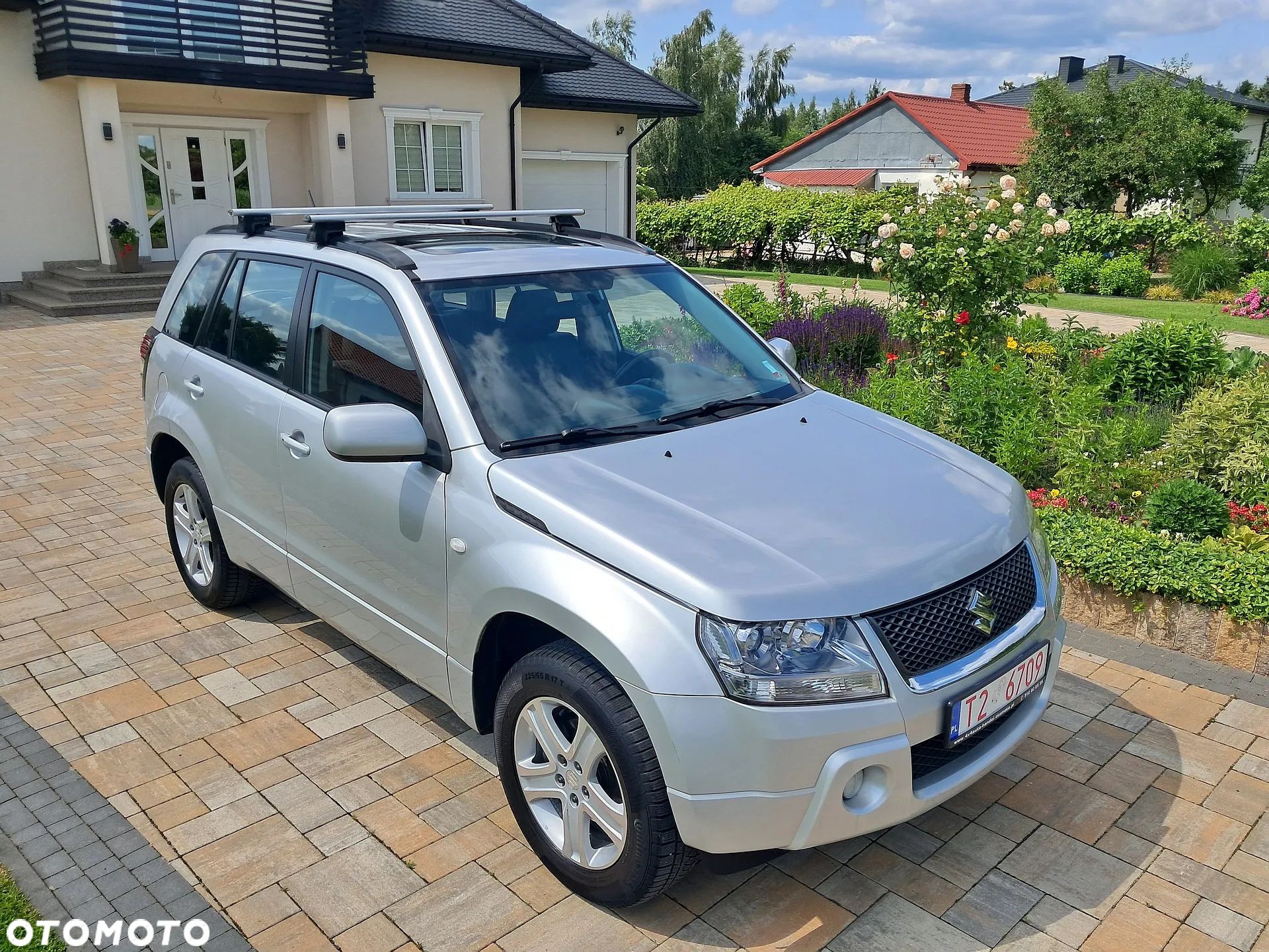 Suzuki Grand Vitara 2.0 De luxe - 1